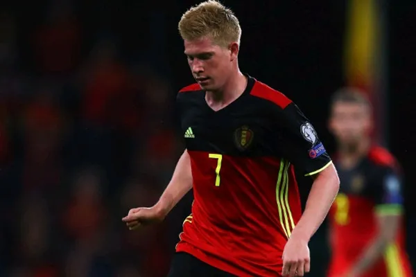 De Bruyne nổi đoá vì mặt sân như... ruộng - Bóng Đá