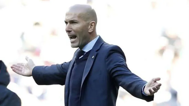 Thua muối mặt, HLV Zidane phản ứng ra sao? - Bóng Đá