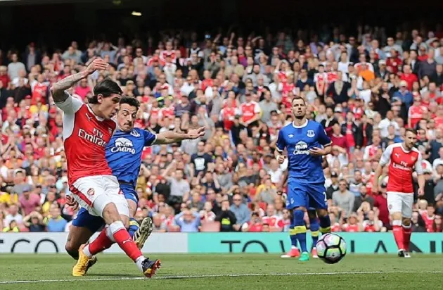 Arsenal vắt kiệt sức trong trận chiến trước Everton - Bóng Đá