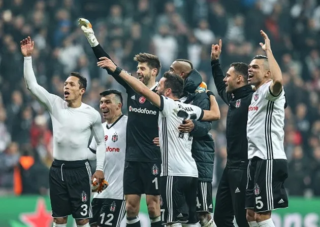 Pepe tỏa sáng, Besiktas 