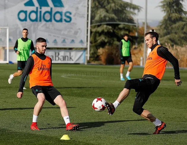 Bale tập luyện  - Bóng Đá