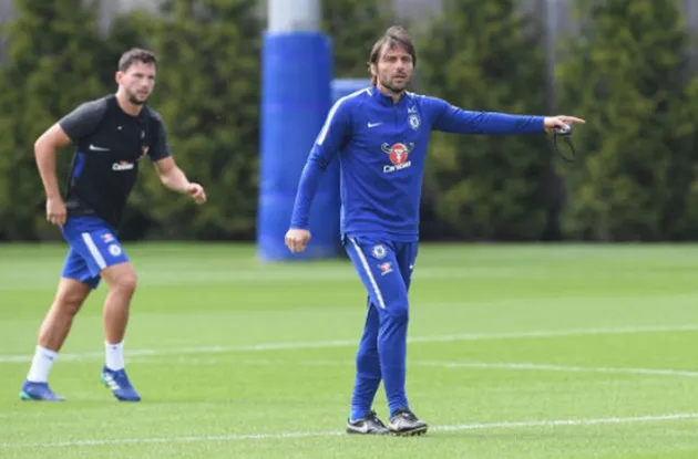 Conte nổi nóng quát tháo học trò trong buổi tập gần nhất của Chelsea - Bóng Đá