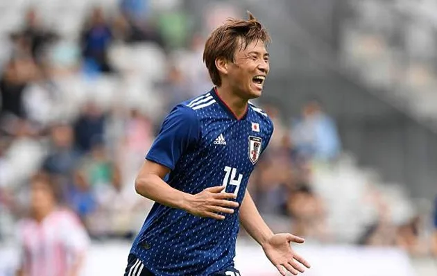 Shinji Kagawa lăn xả trước Paraguay, bất chấp World Cup chỉ còn đếm bằng giờ - Bóng Đá