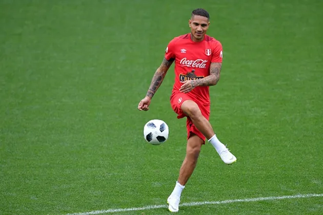 Paolo Guerrero chính thức quên đi cú sốc trên chấm phạt đền - Bóng Đá