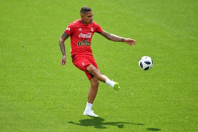 Paolo Guerrero chính thức quên đi cú sốc trên chấm phạt đền - Bóng Đá