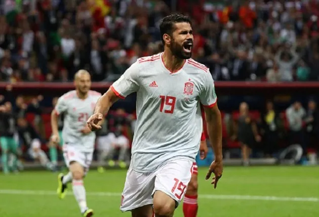 Diego Costa nổi đóa với trọng tài khi Iran câu giờ ngay trong hiệp một - Bóng Đá