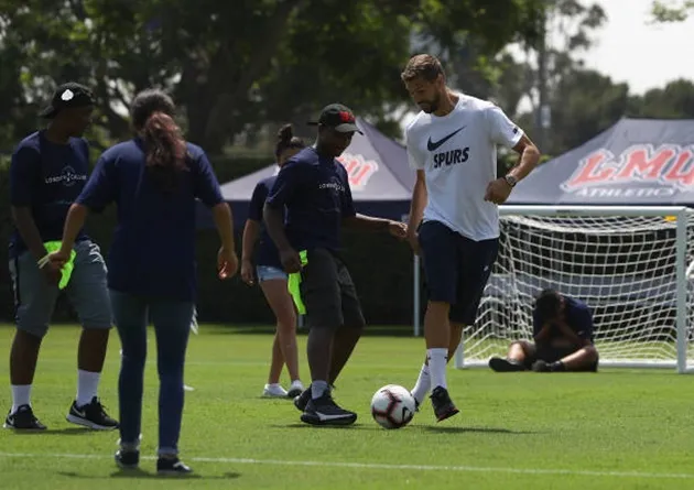 Tottenham giao lưu khán giả Mỹ  - Bóng Đá