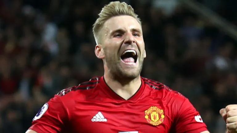 Luke Shaw: Cờ đến tay, dại gì không phất - Bóng Đá