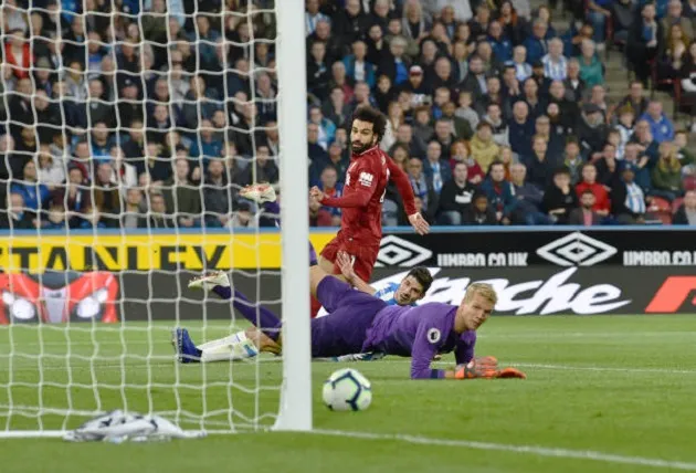 Salah giải hạn Liverpool vẫn suýt mất điểm trước Huddersfield - Bóng Đá