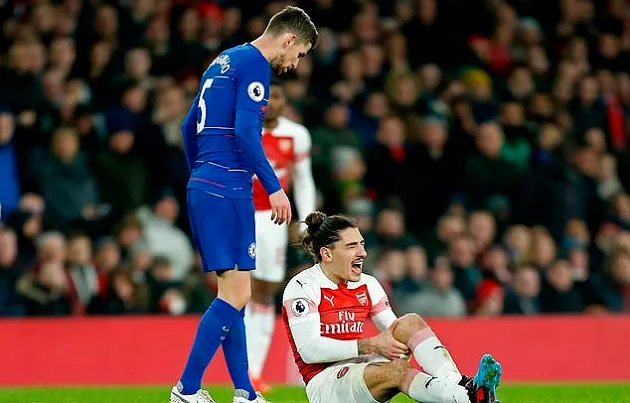 Bellerin hội ngộ chân sút hưởng lương cao nhất thế giới theo cách ít ai ngờ - Bóng Đá