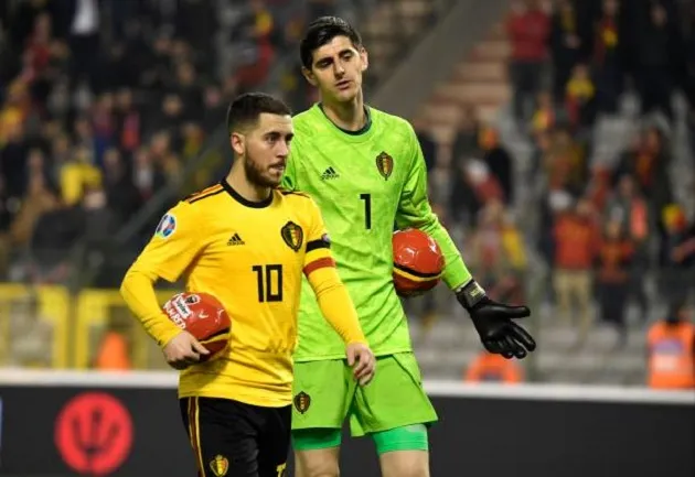 Courtois cầu cứu ai sau sự cố 