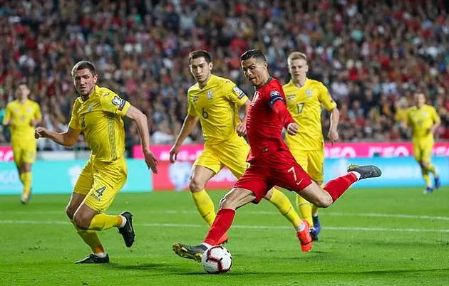 Bồ Đào Nha bất ngờ tịt ngòi trong ngày trở lại của Ronaldo - Bóng Đá