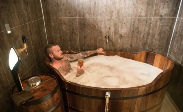 Đội trưởng Iceland làm giàu từ bia theo cách không tưởng - Bóng Đá