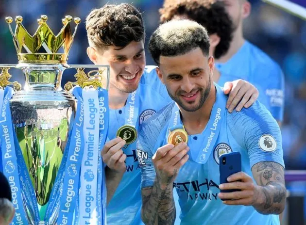 Lập chiến tích vẻ vang, Man City làm điều tuyệt vời tri ân CĐV - Bóng Đá