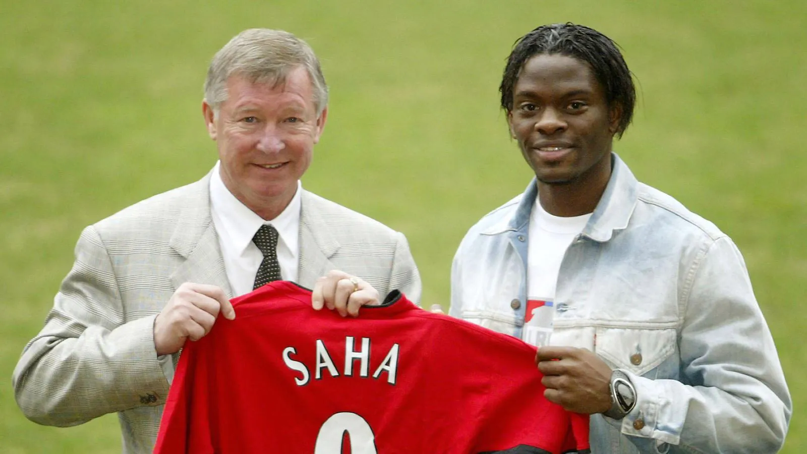 Sir alex broke transfer rule because of saha - Bóng Đá