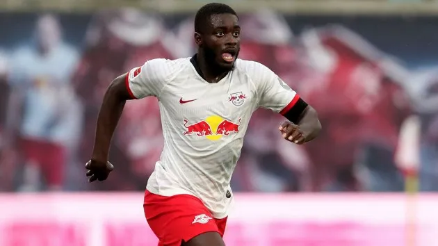 Man United must sell first before going for Upamecano  - Bóng Đá