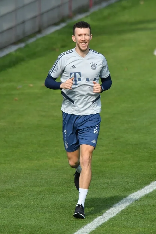  Ivan Perišić resumed running training on the pitch - Bóng Đá