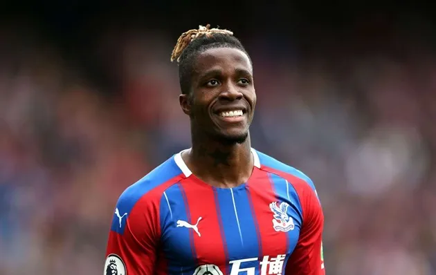 The Wilfried Zaha to Borussia Dortmund rumour simply does not add up - Bóng Đá