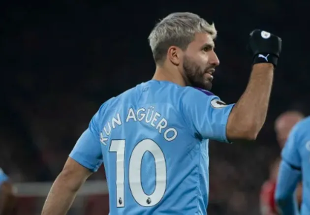 Sergio Aguero train alone as Man City star stays sharp during two-month injury layoff - Bóng Đá