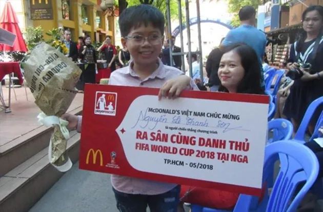 Lộ diện người Việt Nam thứ 7 đến World Cup 2018 - Bóng Đá