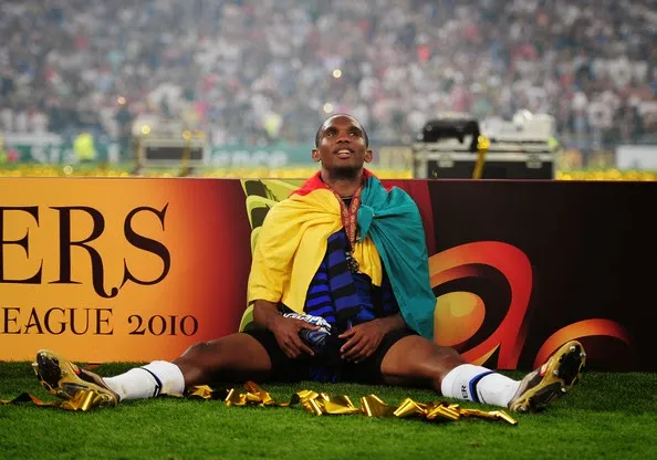 Samuel Eto'o when he joined Inter in 2009 - Bóng Đá