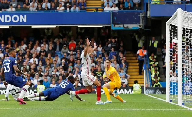 FRANK LAMPARD REACTS TO HOME DRAW WITH SUPPORT FOR DEFENDERS AND EARLY WOLVES SQUAD NEWS - Bóng Đá