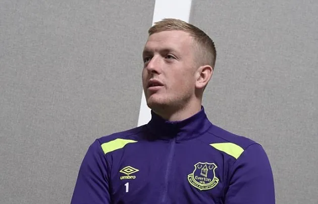 Jordan Pickford hồi hộp chờ trận đấu chính thức cho Everton - Bóng Đá