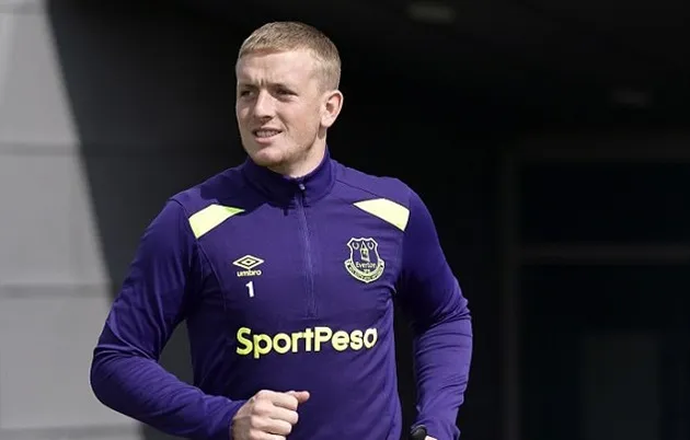 Jordan Pickford hồi hộp chờ trận đấu chính thức cho Everton - Bóng Đá