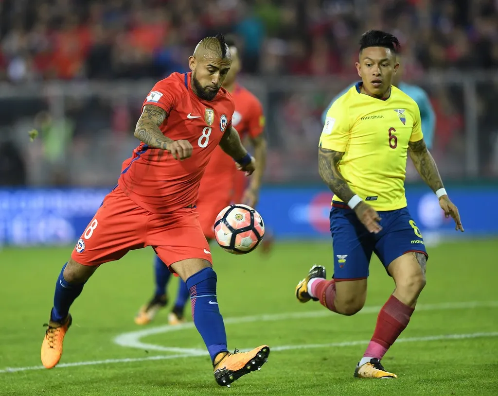 Chile 2-1 Ecuador - Bóng Đá