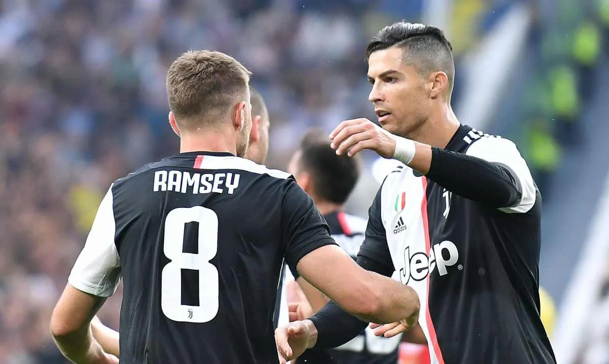 Tân binh Juventus chỉ ra điểm thích nhất ở Ronaldo Ramsey - Bóng Đá