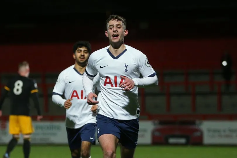 What Maurizio Pochettino did after scoring for Tottenham U23s against Wolves - Bóng Đá