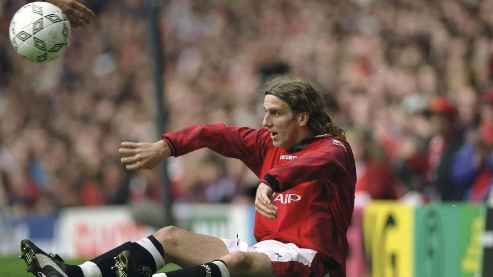 'Beckham impossible to oust from Man Utd team' as Euro 96 icon Poborsky reflects on Old Trafford career - Bóng Đá