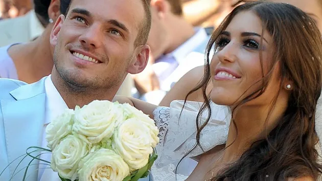Sneijder regrets Yolanthe: 'Fame, ego, money and lust. I was so wrong, now he must be happy 'PHOTO - Bóng Đá