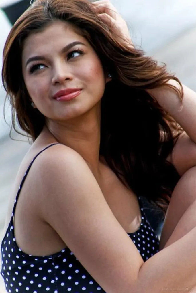 Angel-Locsin-4