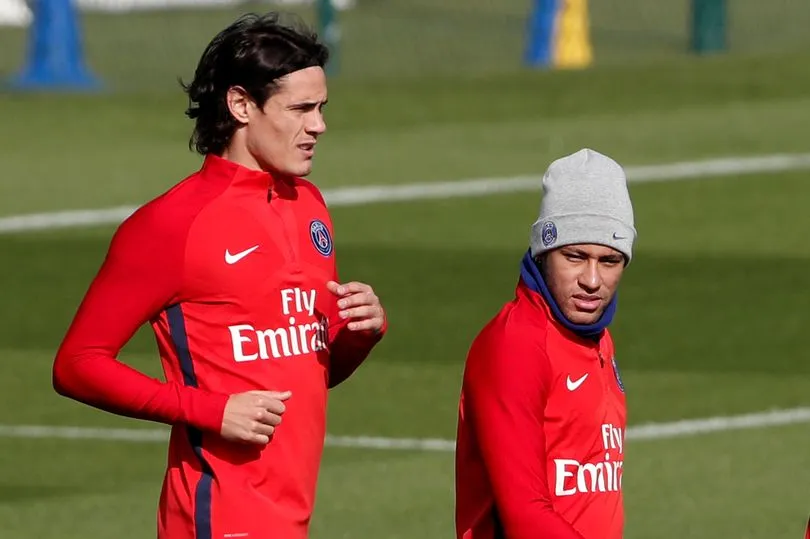 Sau tất cả, Neymar đã xin lỗi Cavani - Bóng Đá