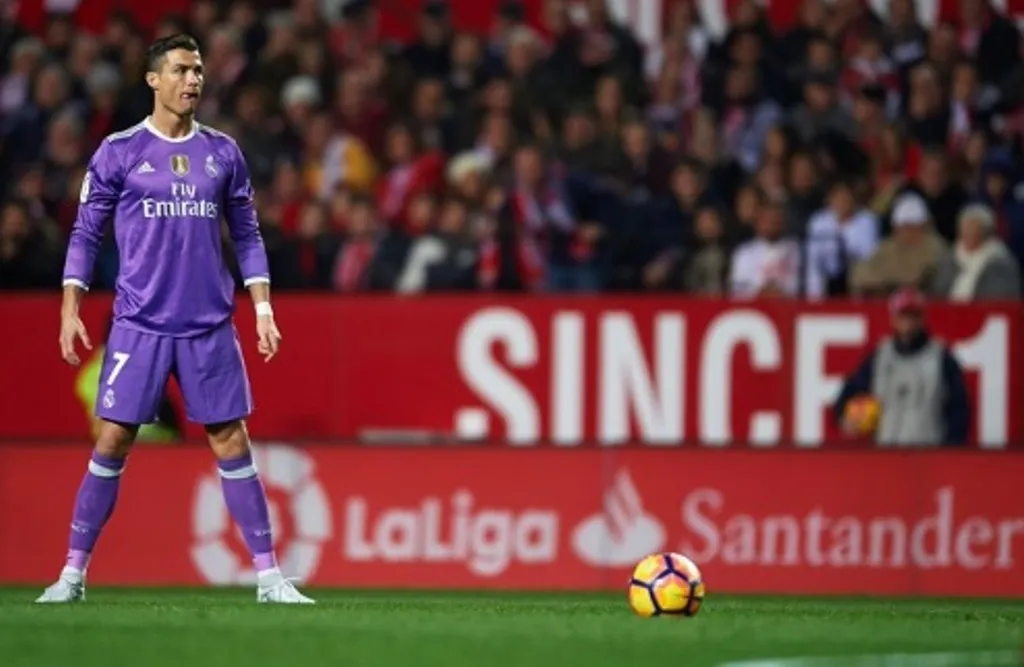 Real bại trận, Ronaldo vẫn lập kỉ lục trên chấm penalty - Bóng Đá