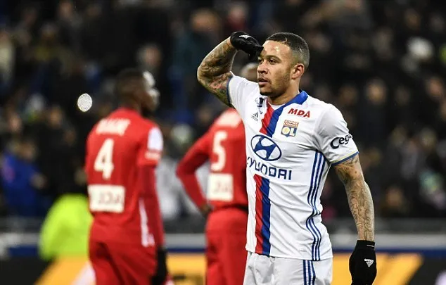 Memphis Depay có bàn ra mắt giúp Lyon hủy diệt Nancy - Bóng Đá