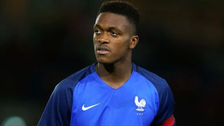 Martial tranh giải Cầu thủ trẻ xuất sắc nhất nước Pháp với Mbappe, Dembele - Bóng Đá