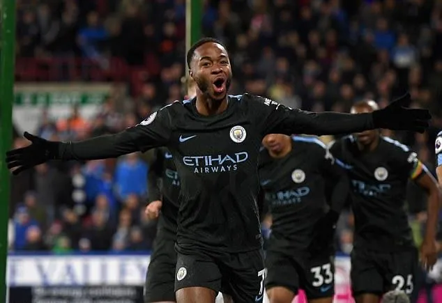 Khen Sterling, Pep không quên 'đá xoáy' Arsene Wenger - Bóng Đá