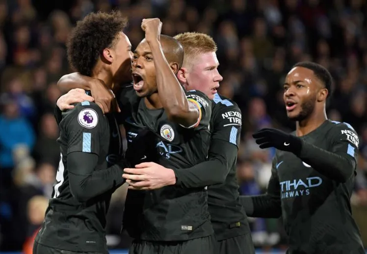 Thắng nhọc Huddersfield, Man City 2 kỉ lục vô tiền khoáng hậu - Bóng Đá