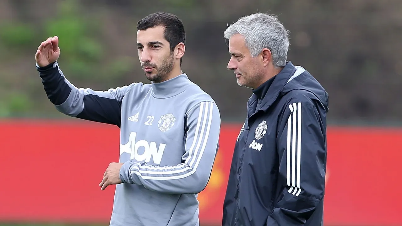 Mourinho lên tiếng, tương lai Mkhitaryan càng mờ mịt - Bóng Đá