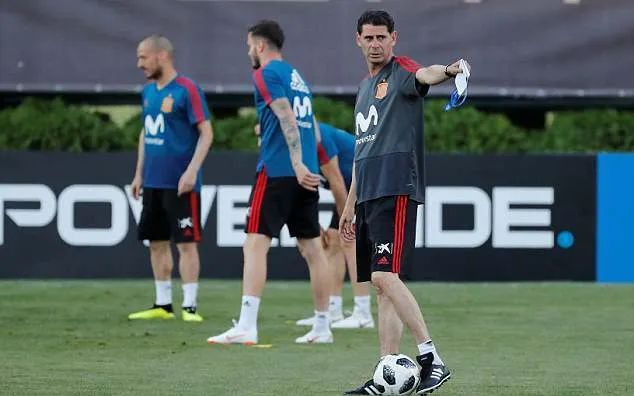 Fernando Hierro lên dây cót tinh thần cho tuyển Tây Ban Nha - Bóng Đá