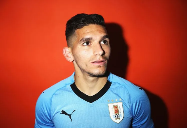 Fabregas ủng hộ Arsenal mua Lucas Torreira - Bóng Đá