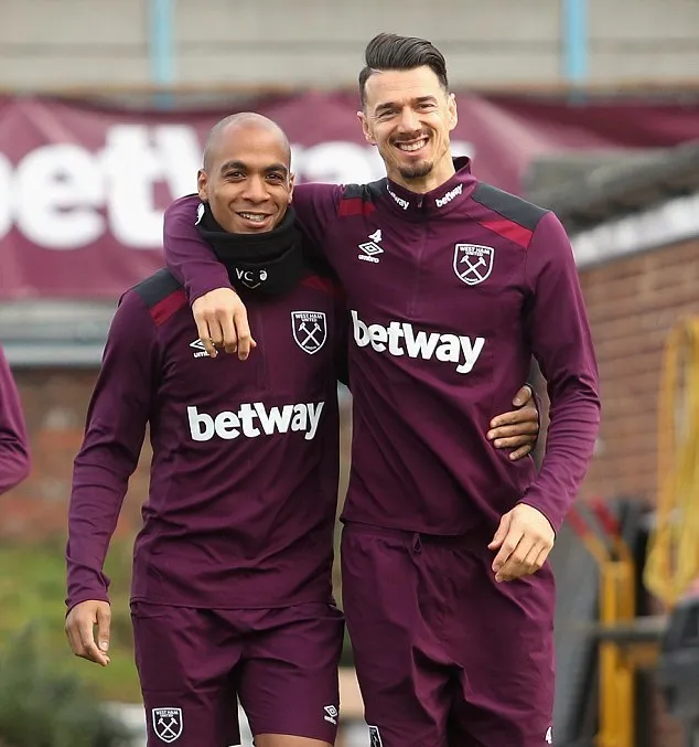 West Ham chào mừng Joao Mario theo phong cách Nintendo - Bóng Đá