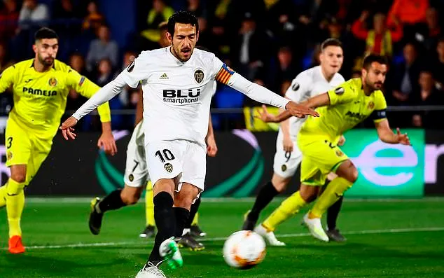 Cazorla ghi bàn, Villarreal vẫn thất thủ trước Valencia - Bóng Đá