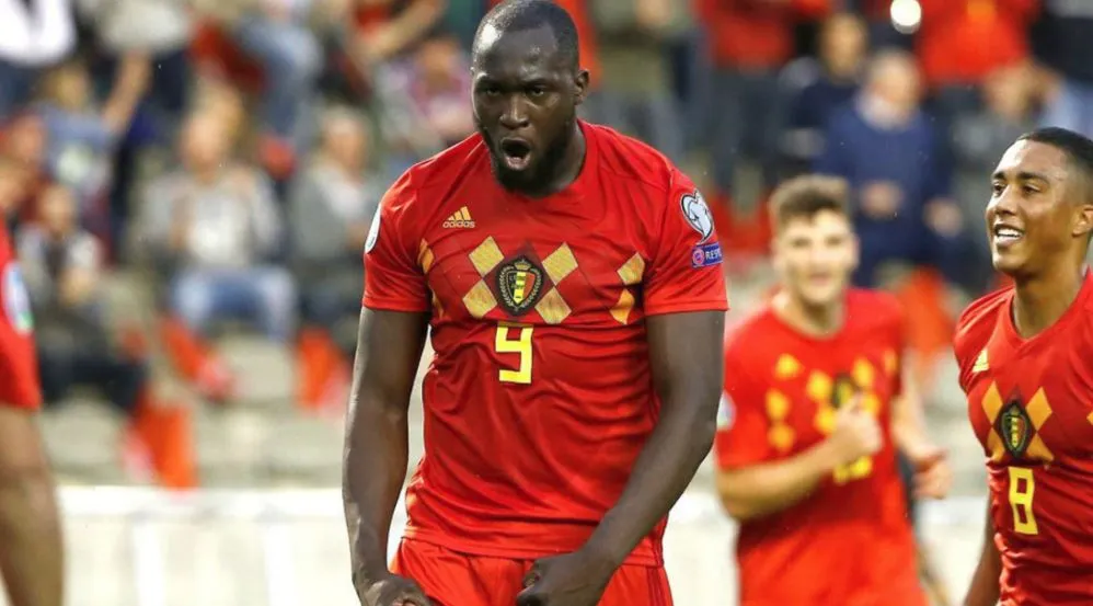 Manchester United fans divided as Lukaku hints at Inter move - Bóng Đá