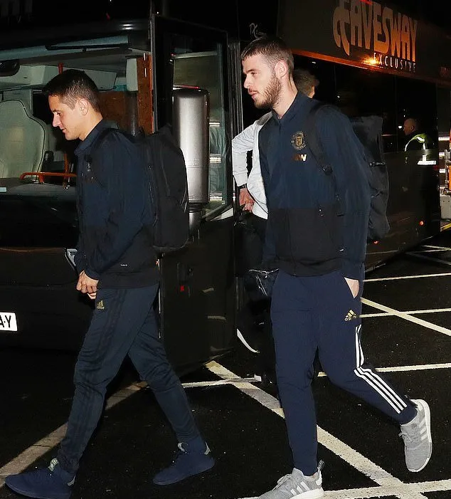 Man Utd tươi tắn đón tiếp PSG - Bóng Đá