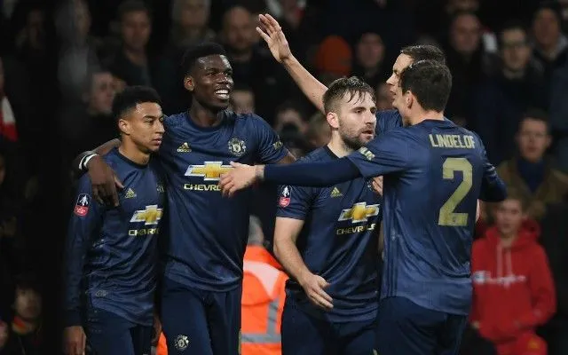 Fan Quỷ đỏ khen Luke Shaw giỏi hơn cả Robertson - Bóng Đá