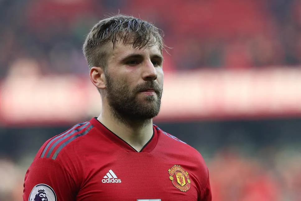 Gary Neville identifies Luke Shaw's best position at Manchester United - Bóng Đá