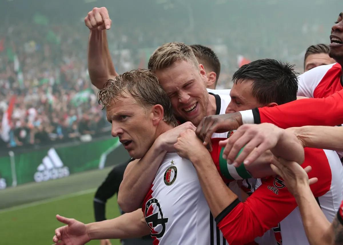 NÓNG: Ajax mất chức vô địch Hà Lan vì... Dirt Kuyt - Bóng Đá